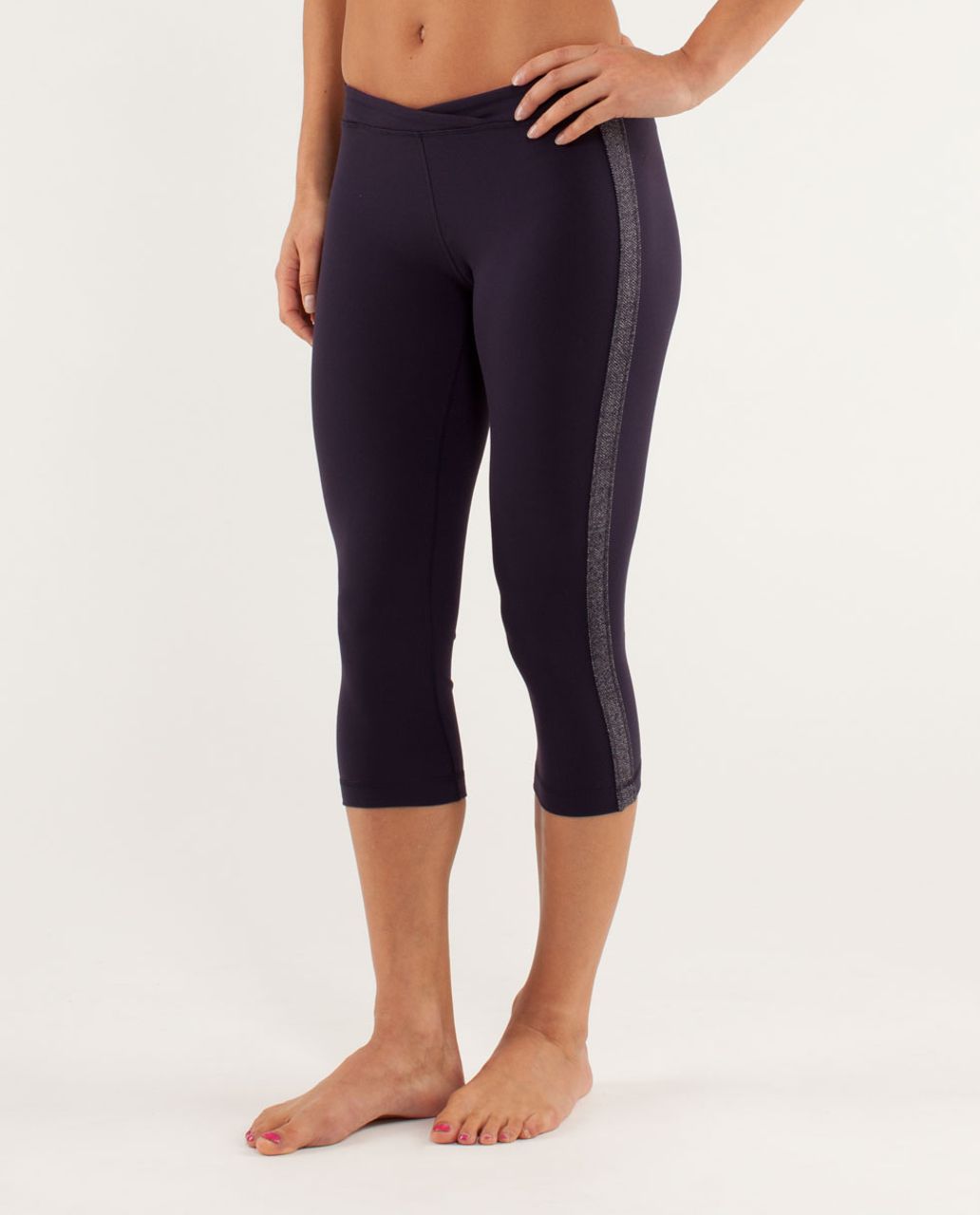 Lululemon Strike Tight - Black Swan / Herringbone Black Swan / Slope Stripe Heathered Raspberry Glo Light / Raspber