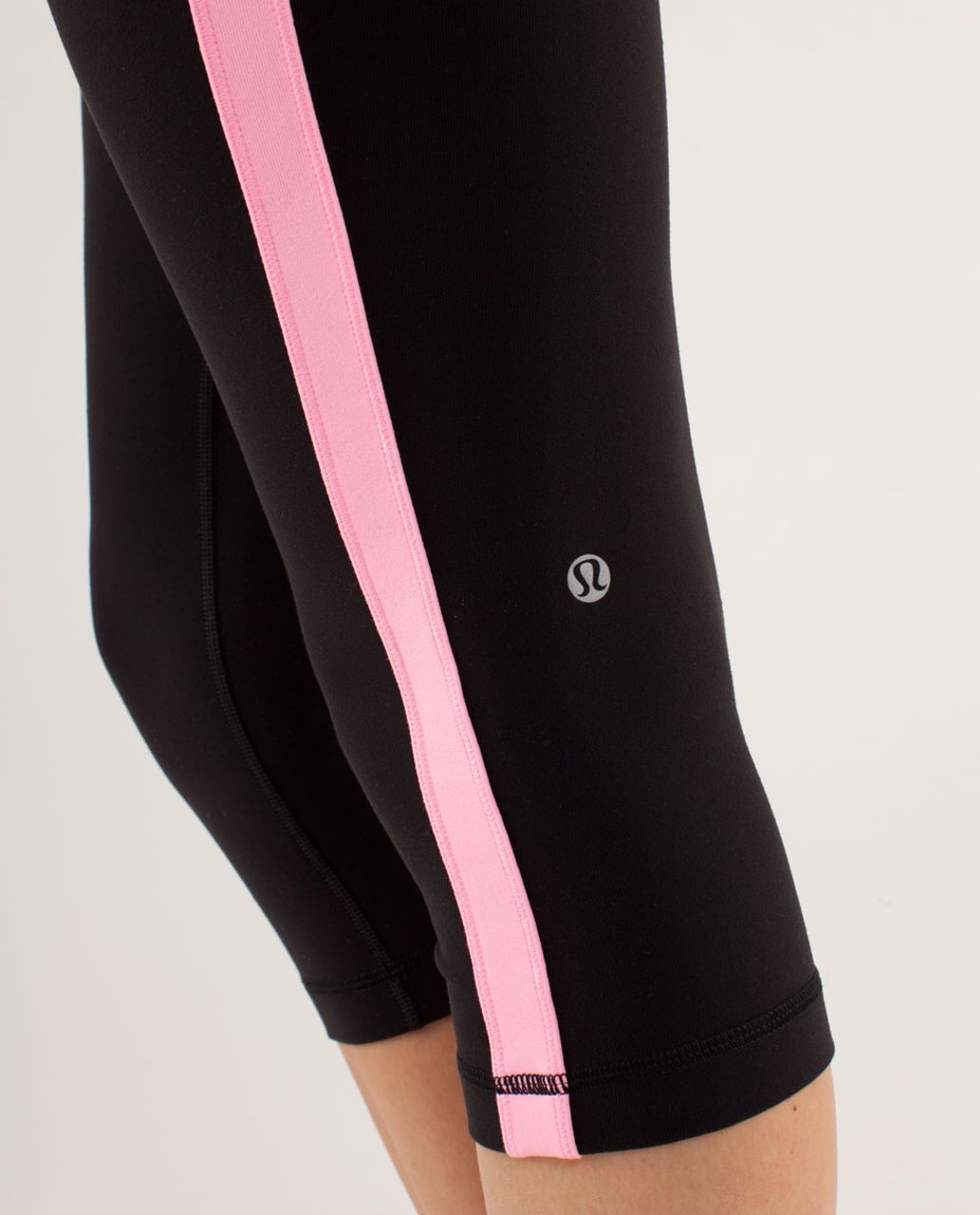 Lululemon Strike Tight - Black / Pink Shell