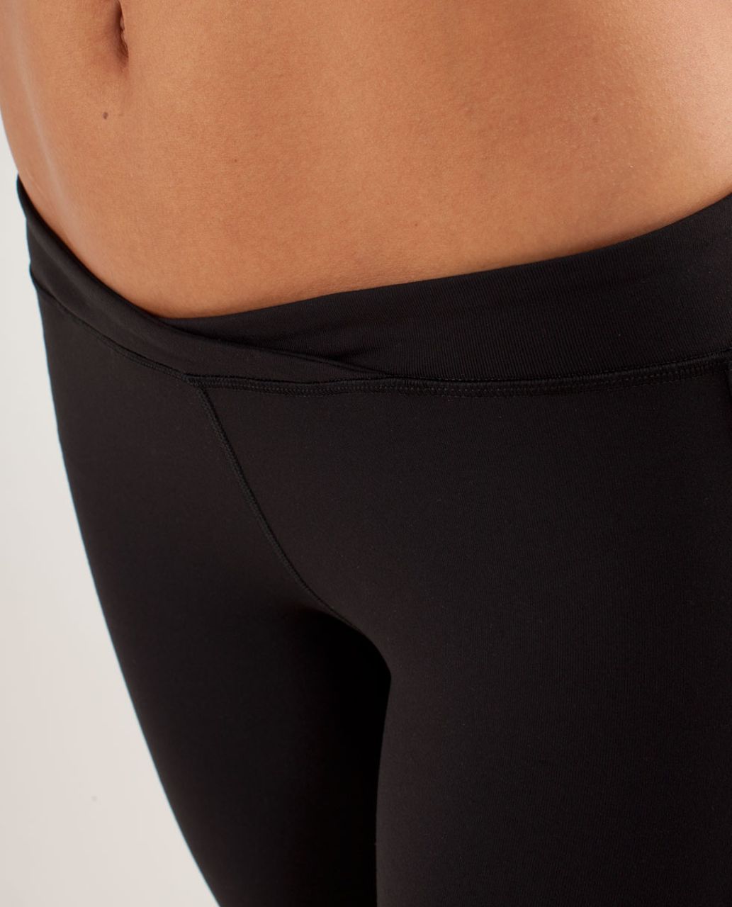 Lululemon Strike Tight - Black - lulu fanatics