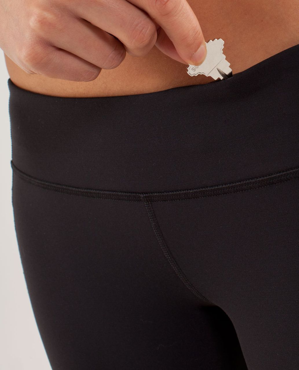 Lululemon Power Up Crop - Black