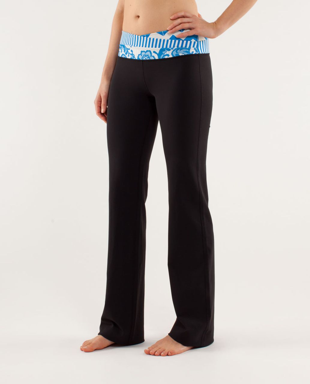 Lululemon Astro Pant (Regular) - Black / Arrow Chevron Polar Cream