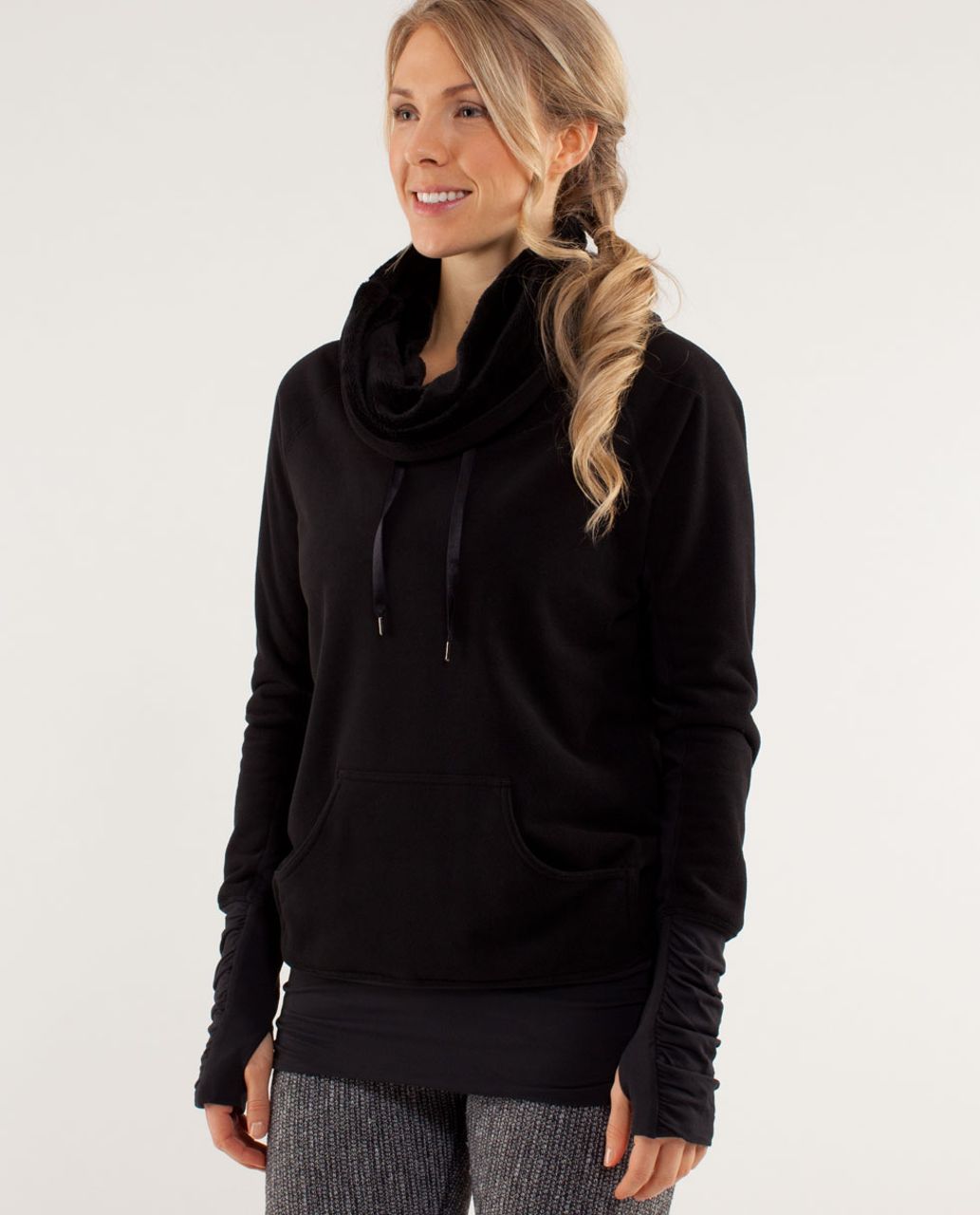 Lululemon Don't Hurry Be Happy Pullover - Black - lulu fanatics