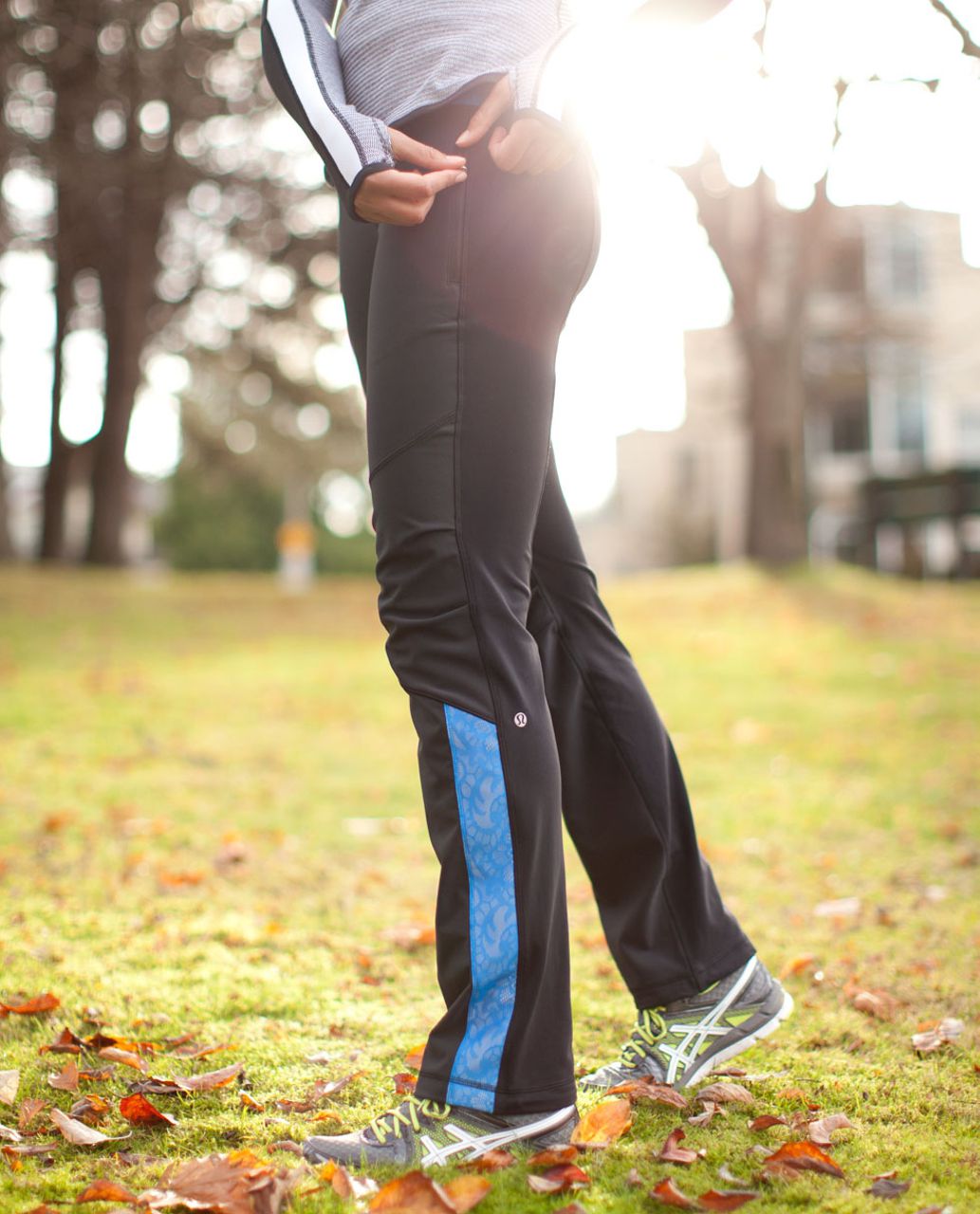 Lululemon Run:  Bold In The Cold Pant - Black / Beaming Blue