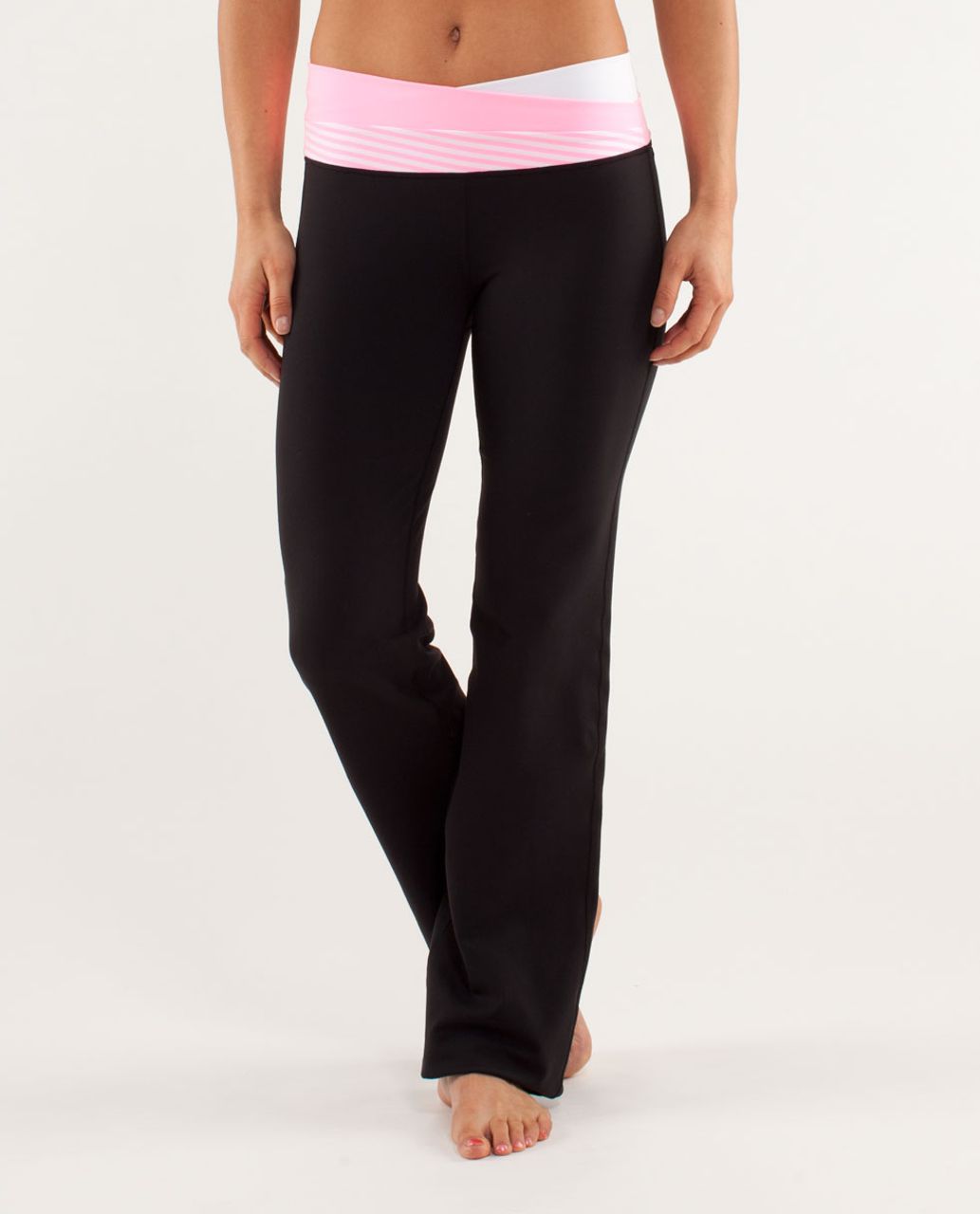 Buy PINKSHELL Women?S Straight FIT Ankle Length Colour Combos