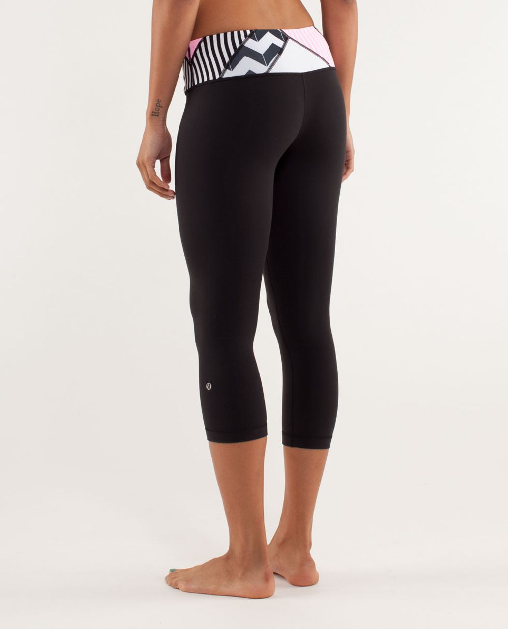 Lululemon Wunder Under Crop - Black / Quilting Winter 11