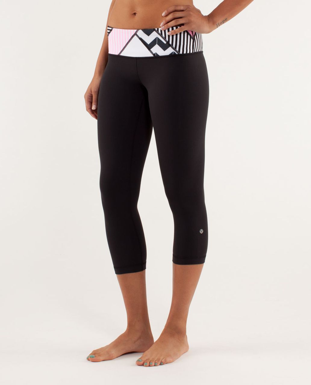 Lululemon Wunder Under Crop - Black / Quilting Winter 11