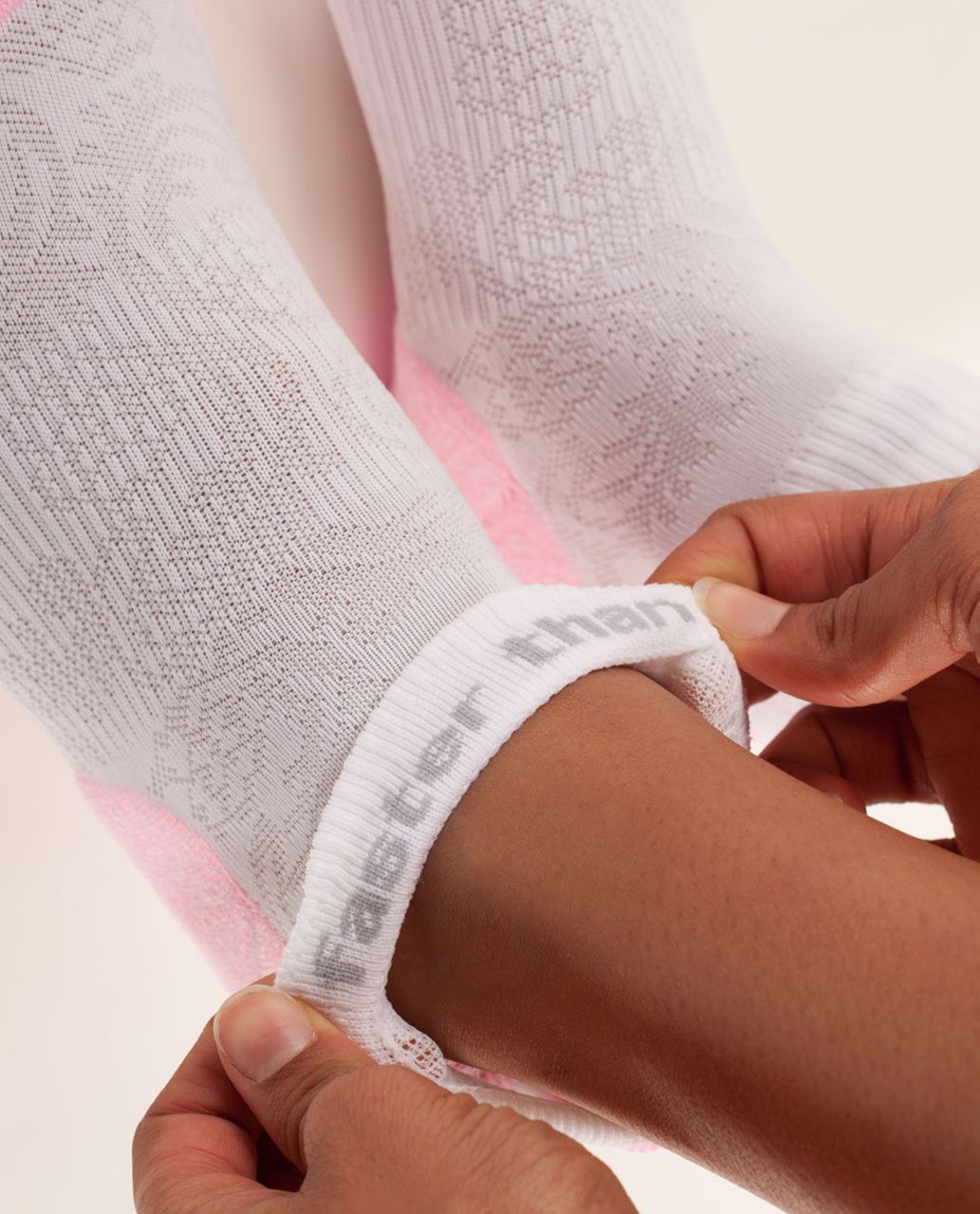 Lululemon Women's Ultimate Padded Run Sock - Pink Shell