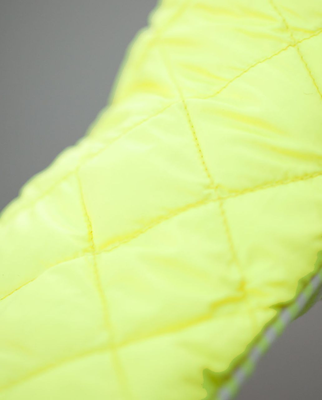 Lululemon What The Fluff Run Mittens - Clarity Yellow / Slope Stripe Polar Cream Clarity Yellow