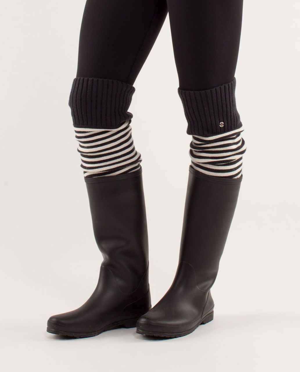 Lululemon Chalet Keep Your Legs Cozy - Polar Cream / Deep Coal