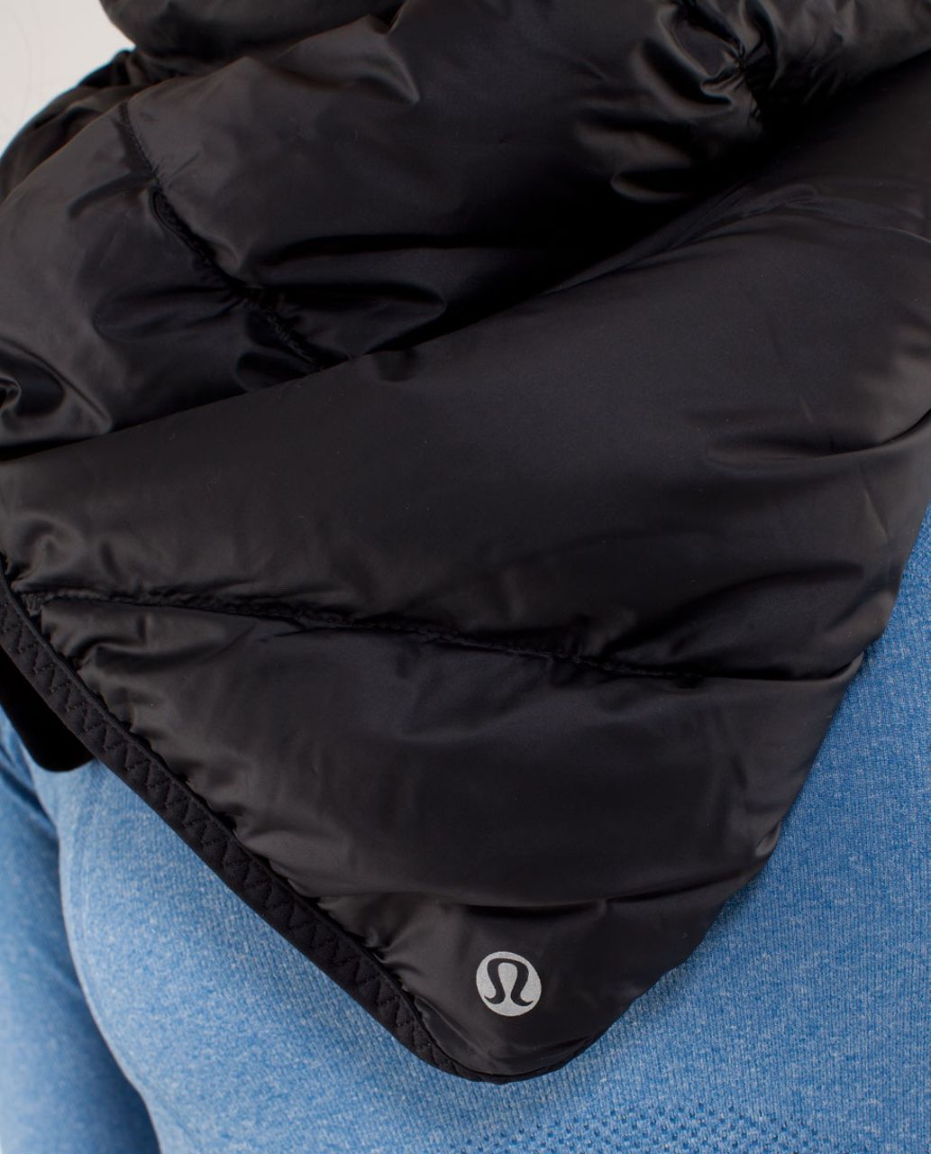 Lululemon What The Fluff Scarf - Black