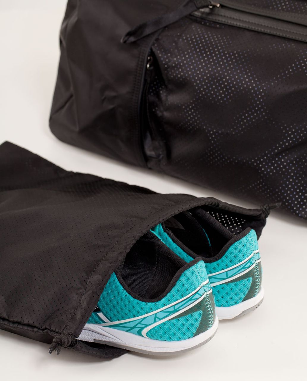 Lululemon Do It Up Duffel - Black