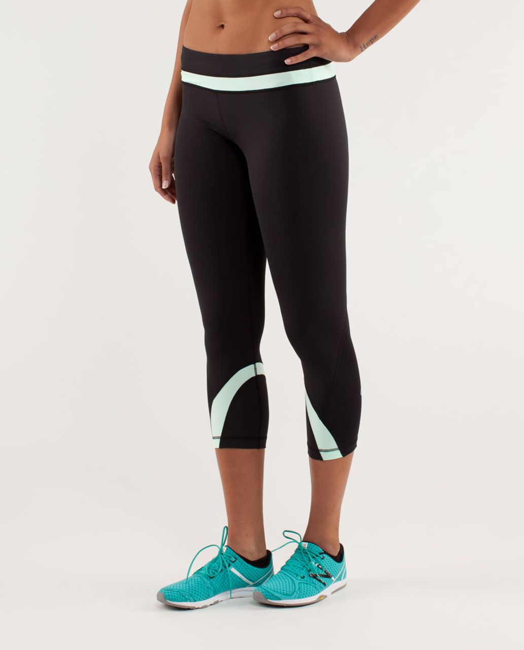 Lululemon Run: Inspire Crop II *Block-It Pocket - Black / Black