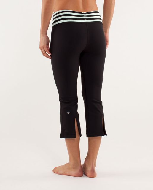 Lululemon Gather & Crow Crop - Black / Pink Shell - lulu fanatics