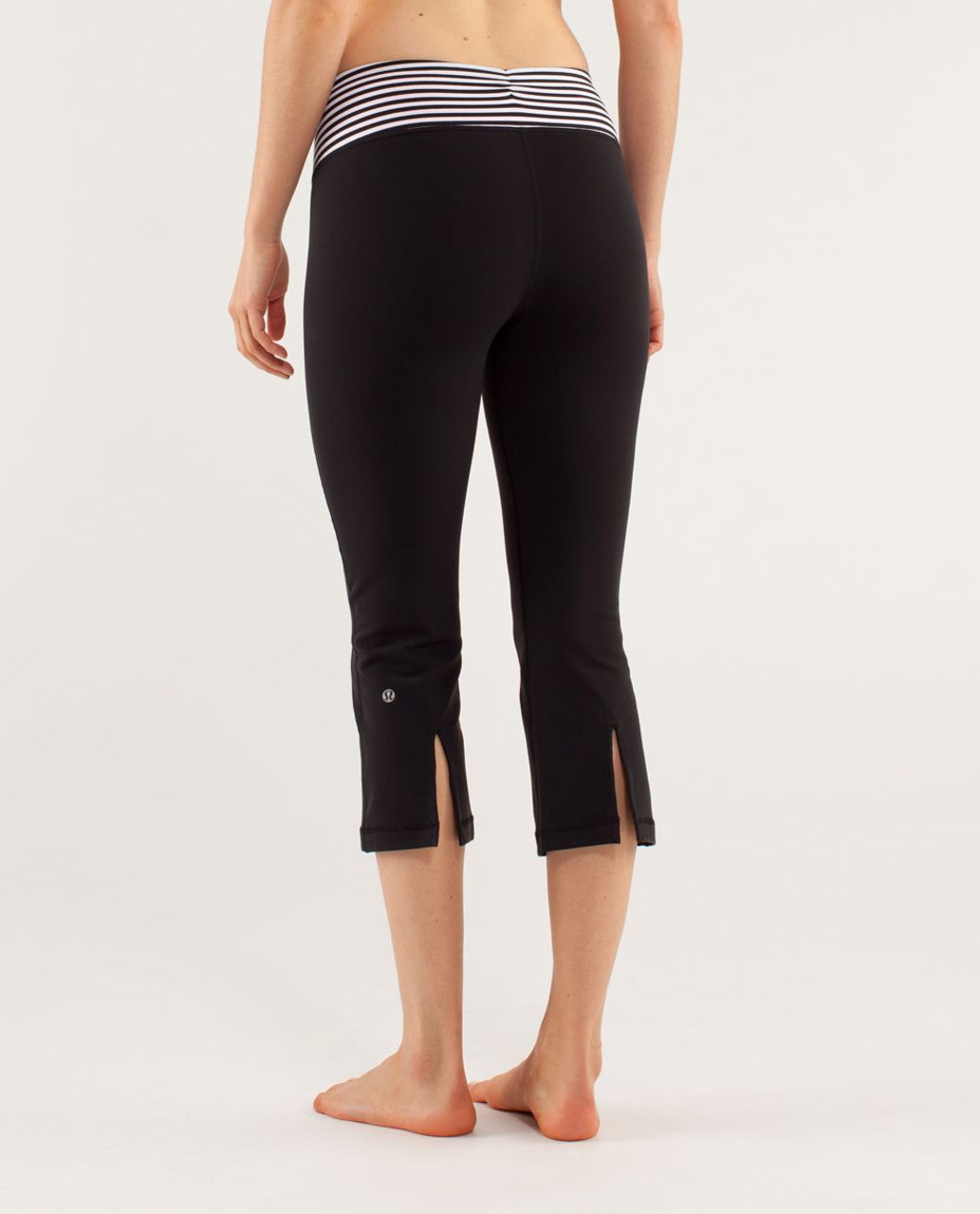 Lululemon Gather & Crow Crop - Black / Classic Stripe Black White / Pink Shell