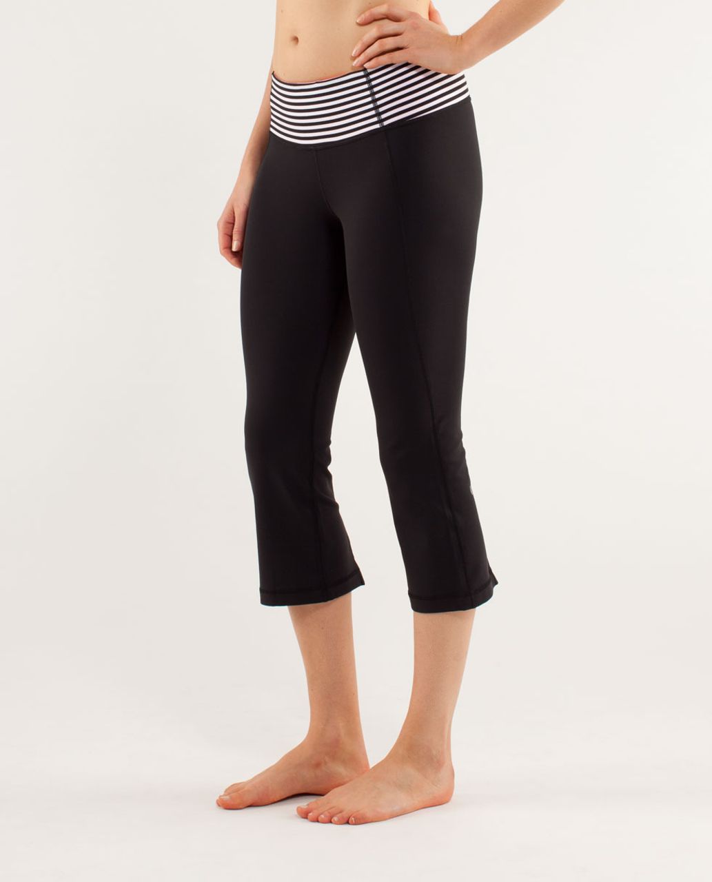 Lululemon Gather & Crow Crop - Black / Classic Stripe Black White / Pink Shell