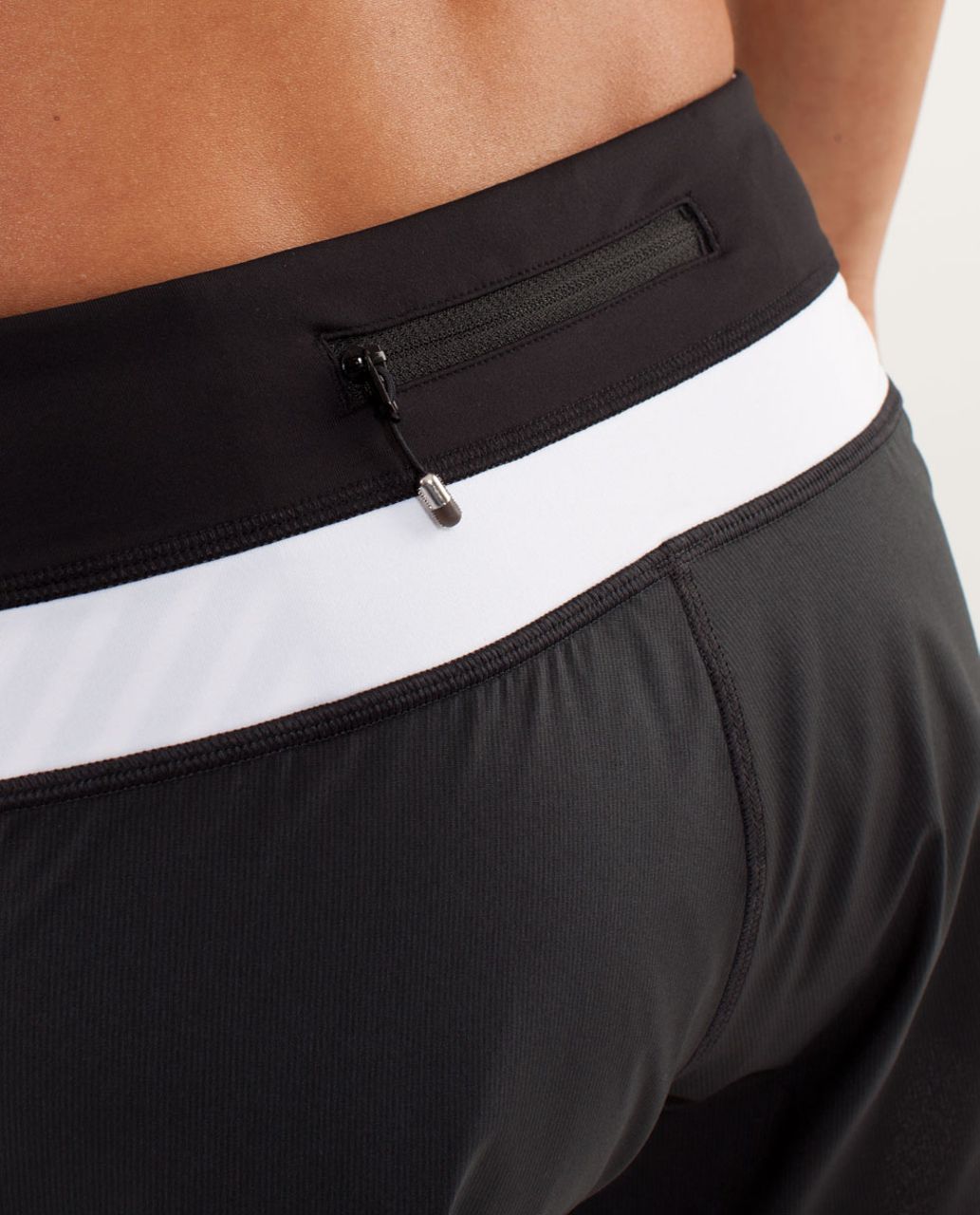 Lululemon Groovy Run Short - Classic Stripe Black White / Black