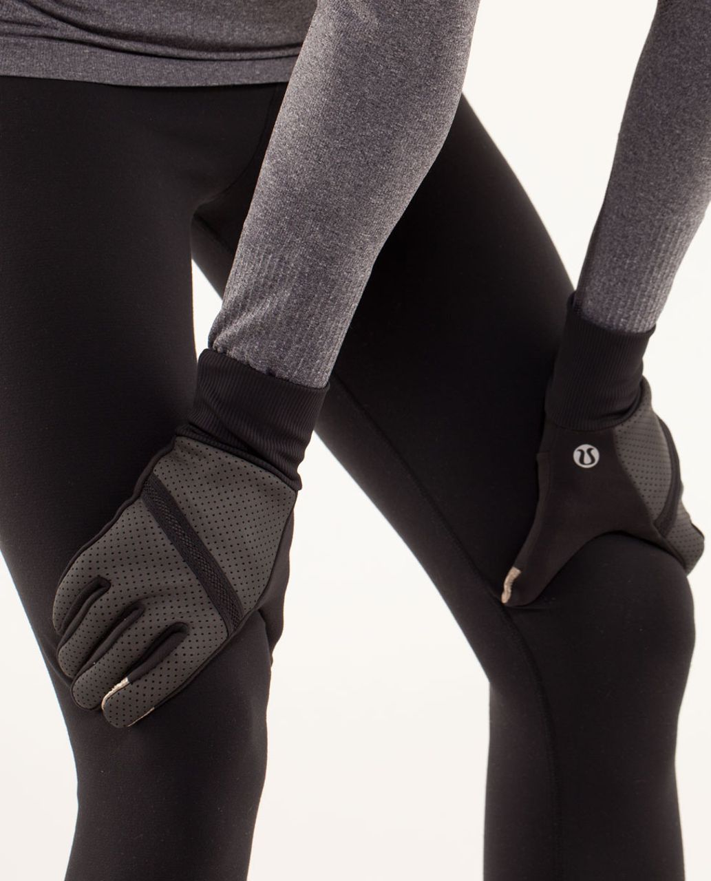 Lululemon Reflective Brisk Run Gloves - Black / Black