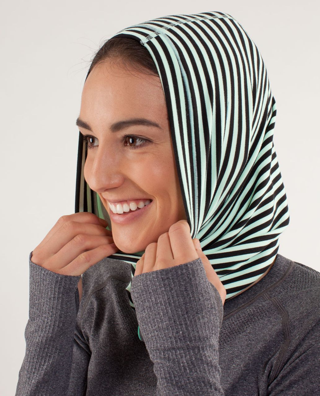 Lululemon Brisk Run Neck Warmer - Classic Stripe Mint Moment Black / Mint Moment