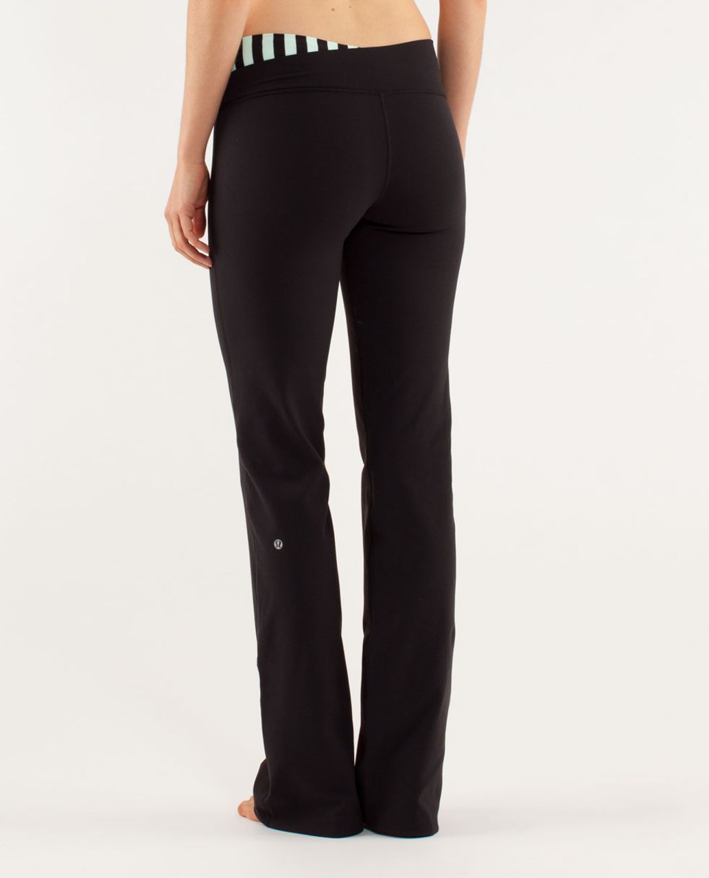 Lululemon Women's Astro Pants Size 6 26x31 Yoga Full On Luon Black Pink