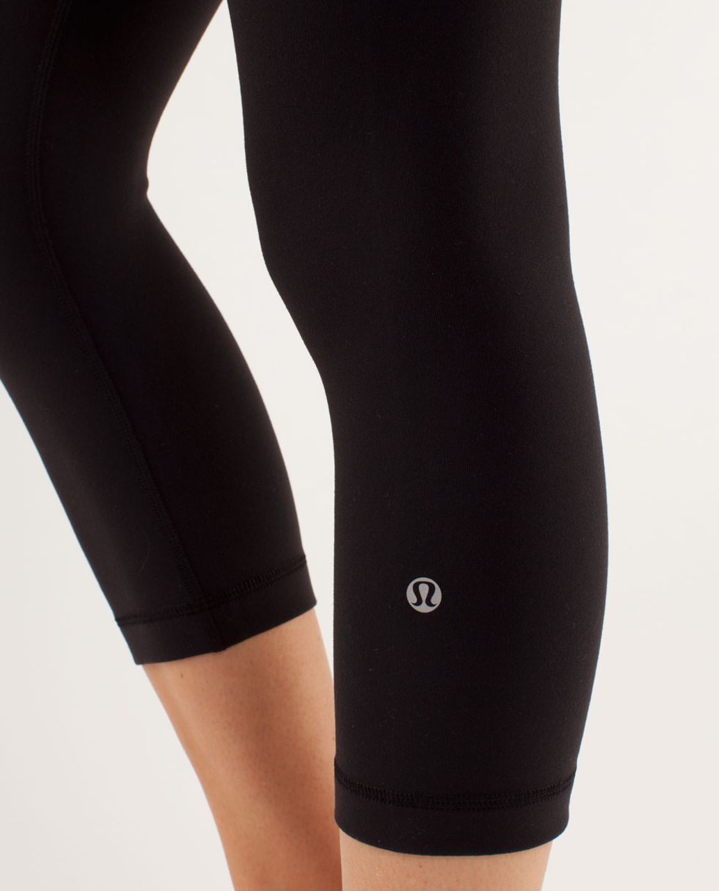 Lululemon Wunder Under Crop - Black / Quilting Winter 15 - lulu fanatics