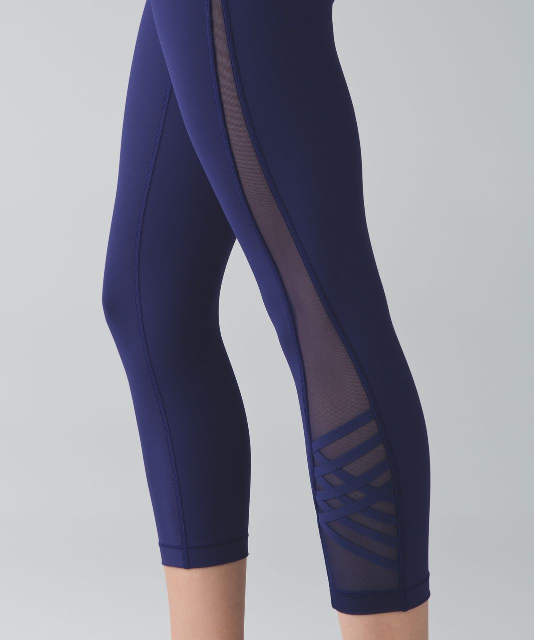 lululemon minimalist crop