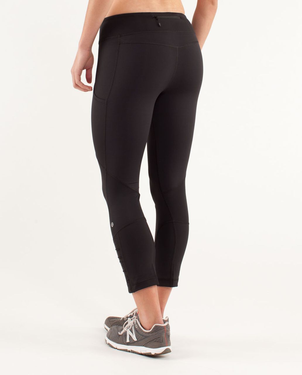 Lululemon Run: Reflect Crop - Black 