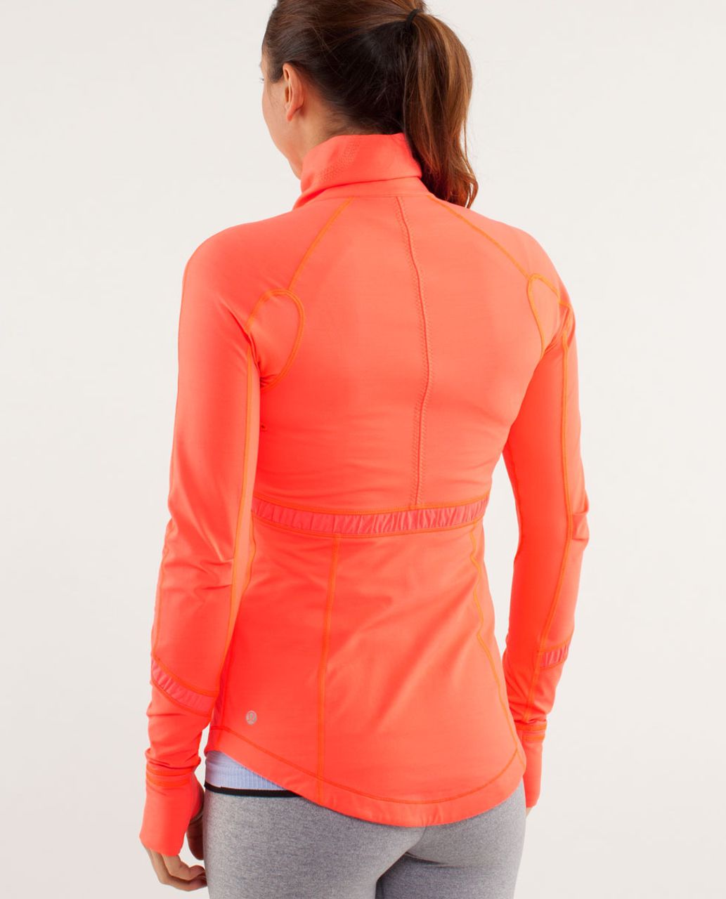 Gear Review: Lululemon Run: Reflective Pullover