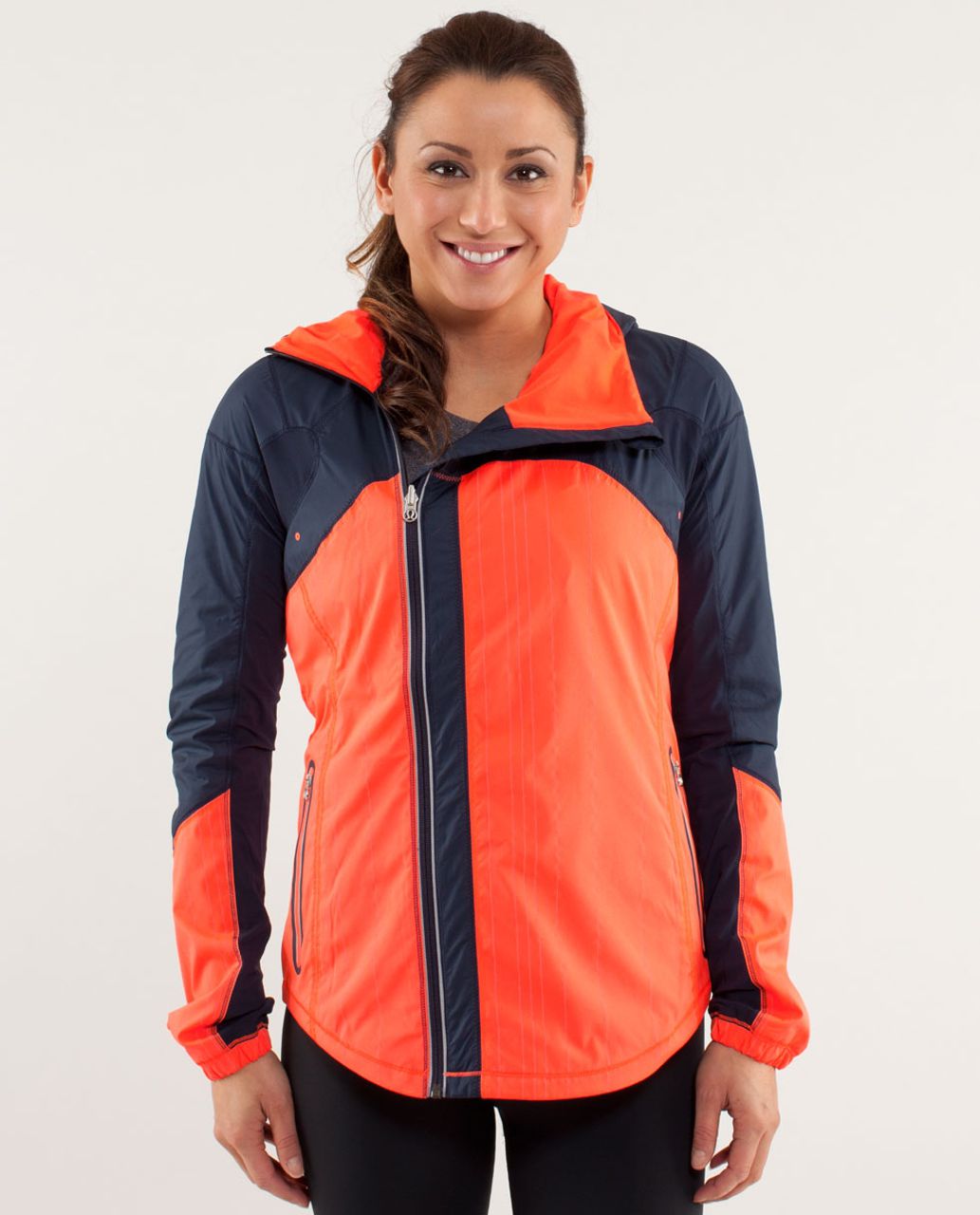 Lululemon Run:  Get Up And Glow Jacket *Reflective 360 - Light Flare / Inkwell