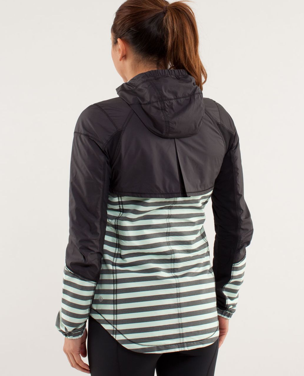 Lululemon Run:  Get Up And Glow Jacket *Reflective 360 - Sea Stripe Mint Moment Black / Black