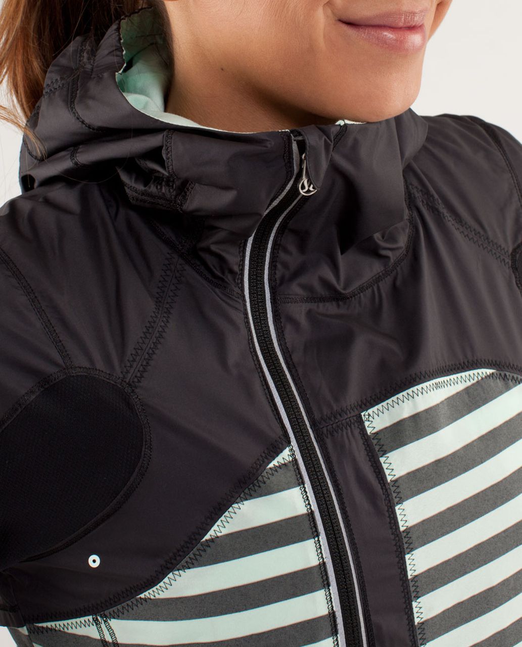 Lululemon Run:  Get Up And Glow Jacket *Reflective 360 - Sea Stripe Mint Moment Black / Black