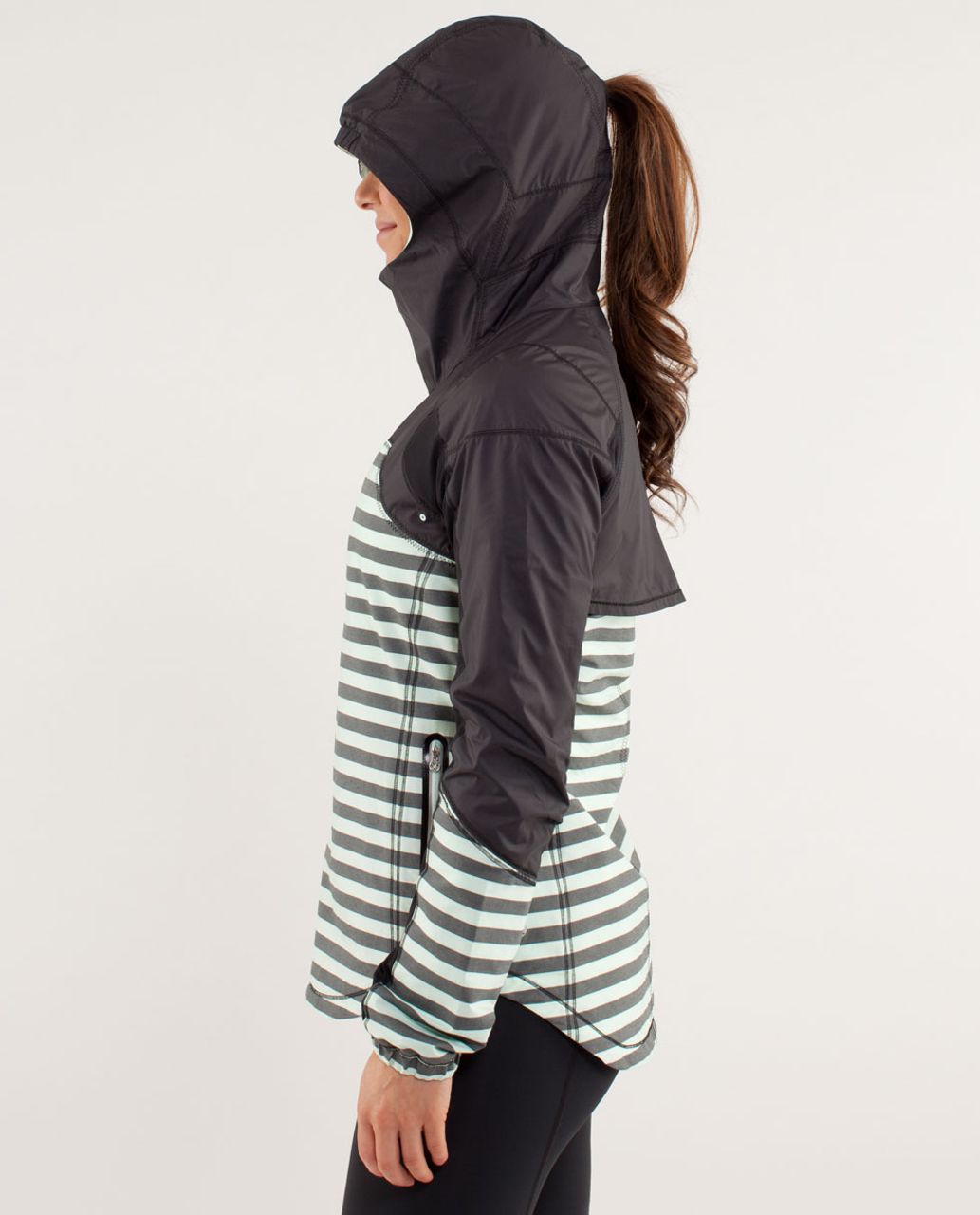 Lululemon Run:  Get Up And Glow Jacket *Reflective 360 - Sea Stripe Mint Moment Black / Black