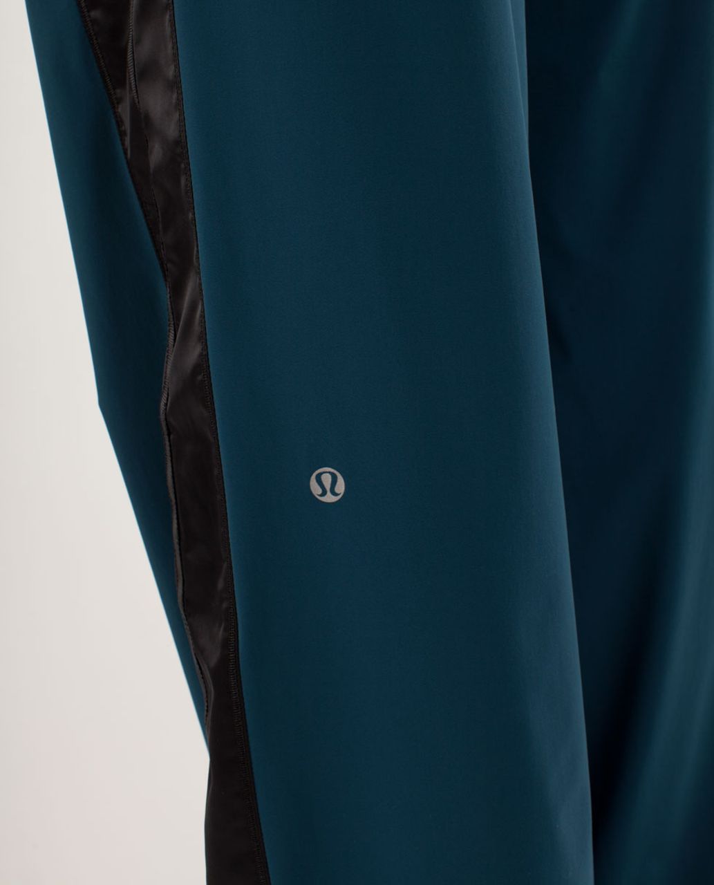 Lululemon Run:  Right Round Pant - Alberta Lake / Black