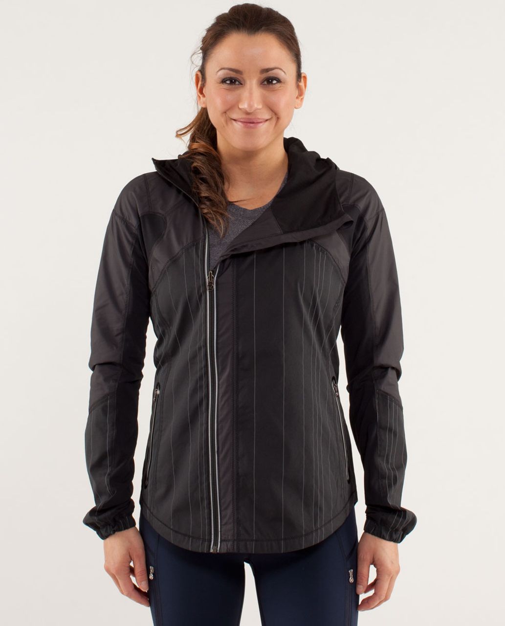 Lululemon Run: Get Up And Glow Jacket *Reflective 360 - Black - lulu ...