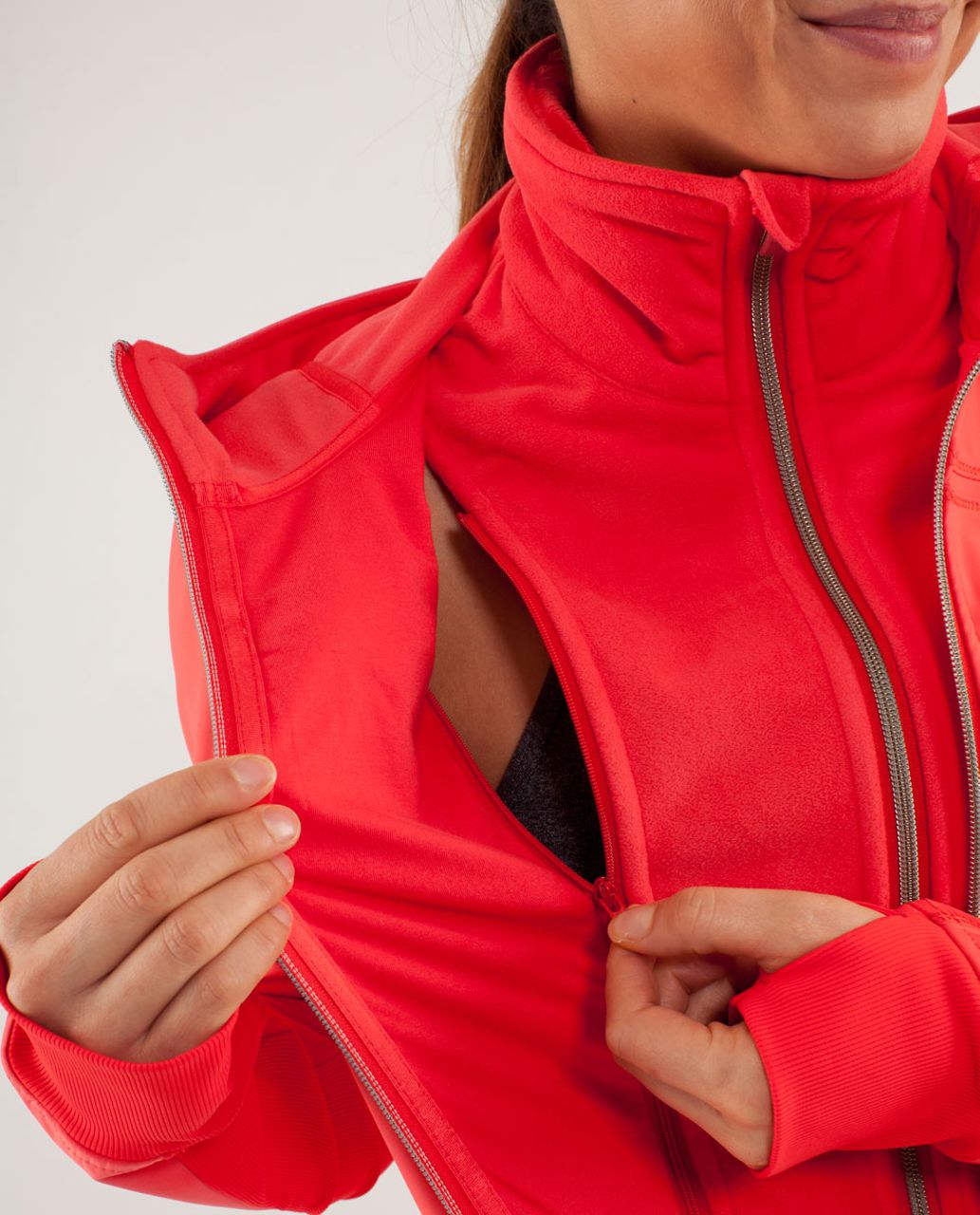 Lululemon Uba Hoodie *Softshell - Love Red