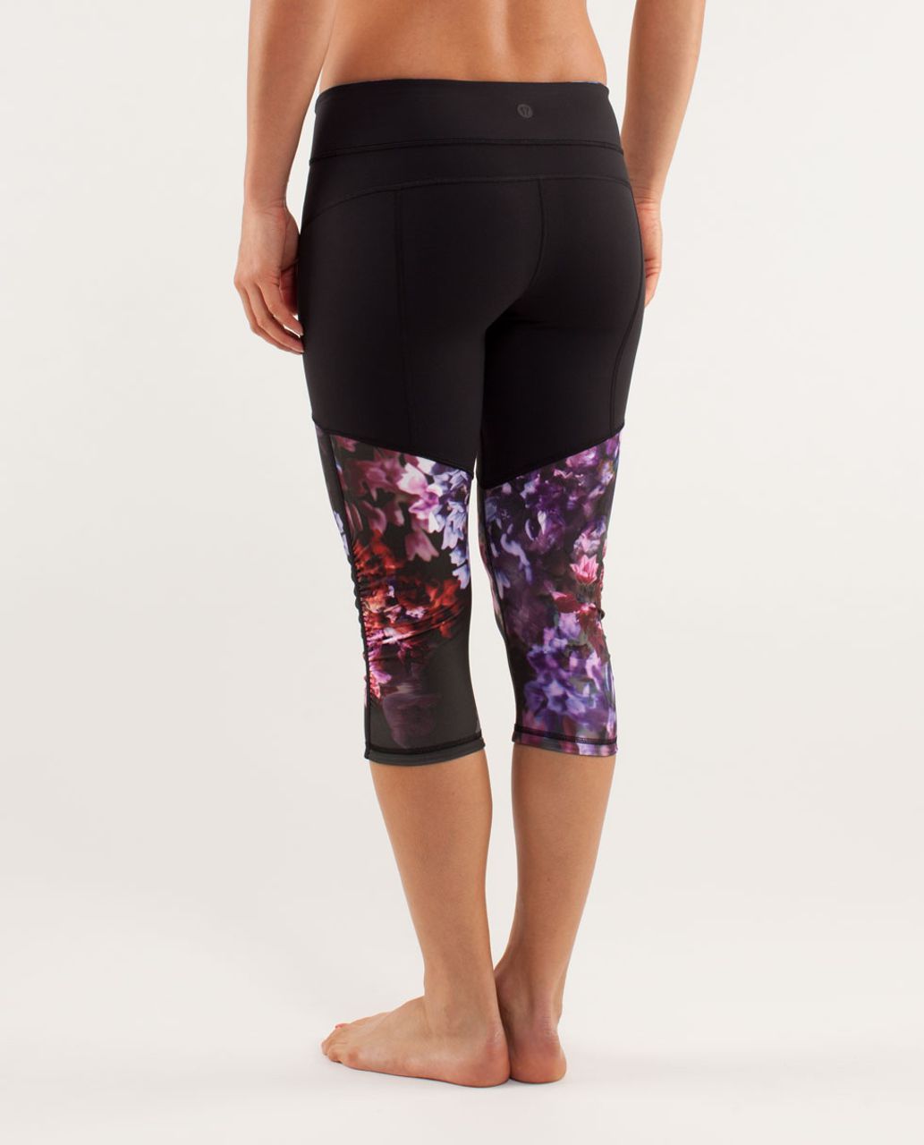 Lululemon Crane Crop - Black / Spring Has Sprung Multi