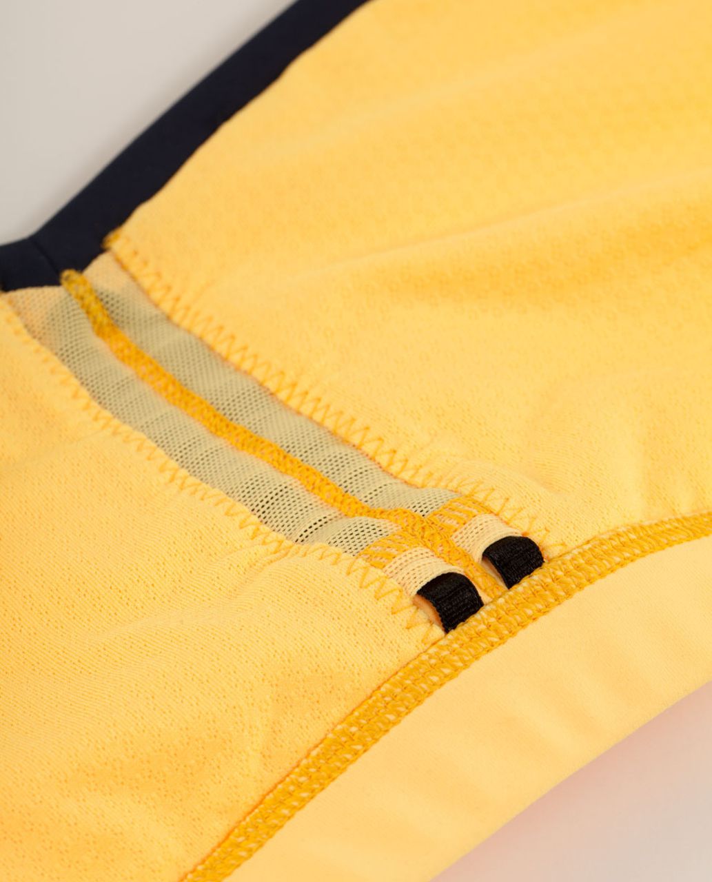 Lululemon Pirouette Bra - Burning Yellow / Inkwell