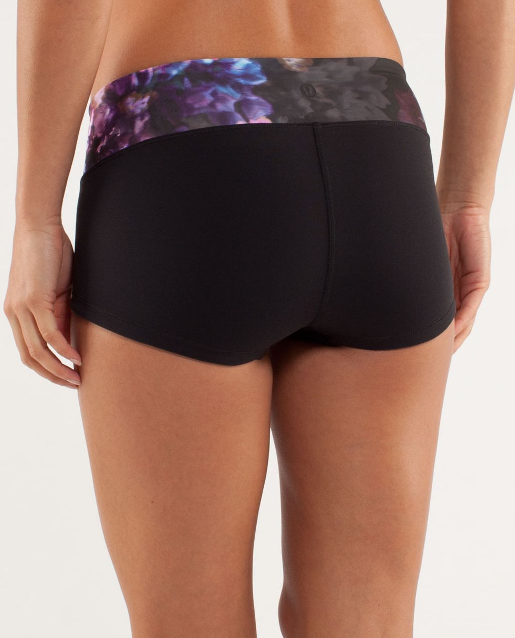 Lululemon Flip Your Dog Bootyshort - Black / Spring Has Sprung Multi