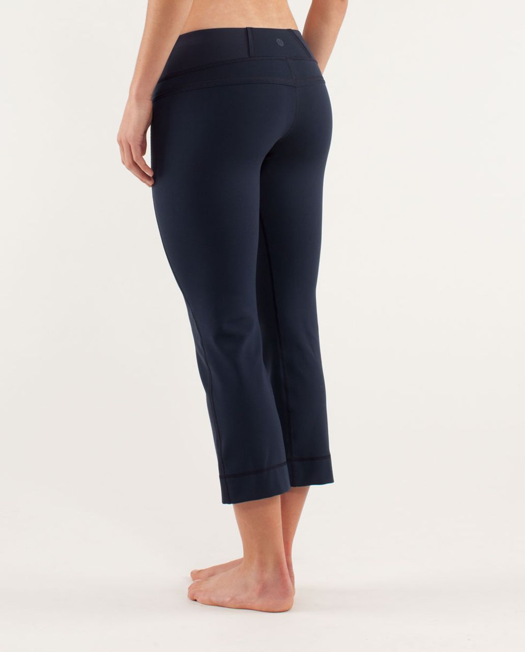 Lululemon Power Up Crop - Inkwell