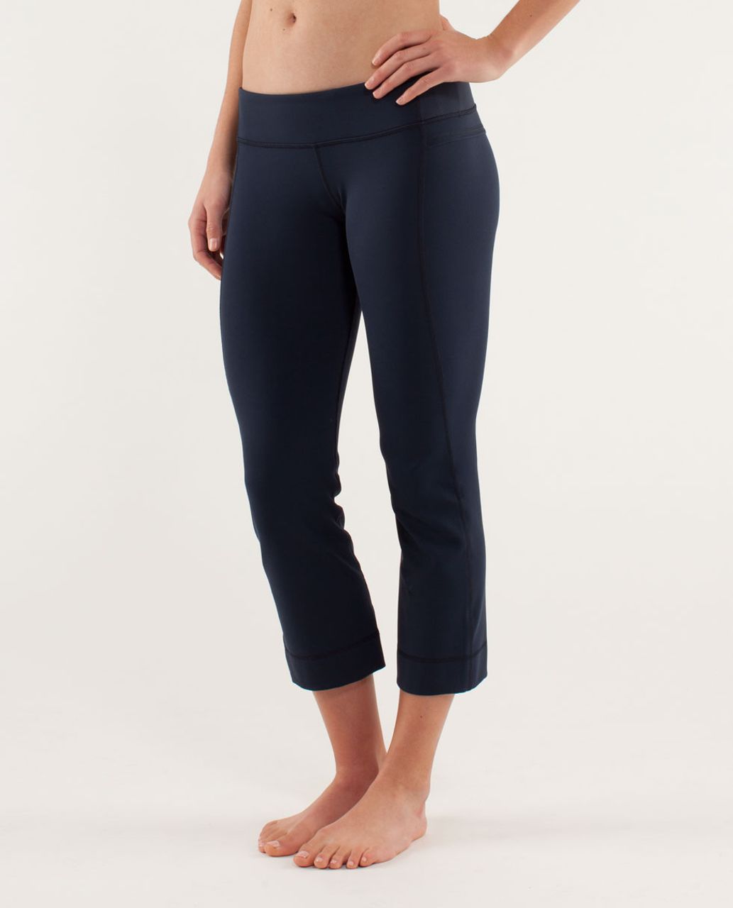 Lululemon Power Up Crop - Inkwell