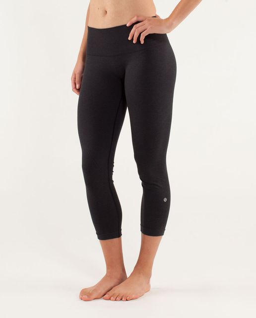 My Superficial Endeavors: Lululemon Ebb & Flow Crop