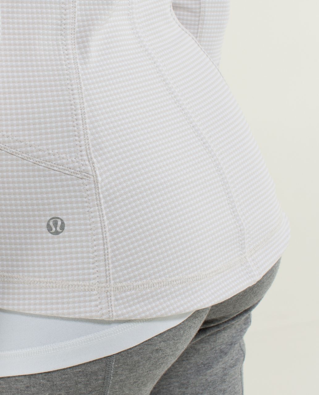 Lululemon Forme Jacket - Dune / White