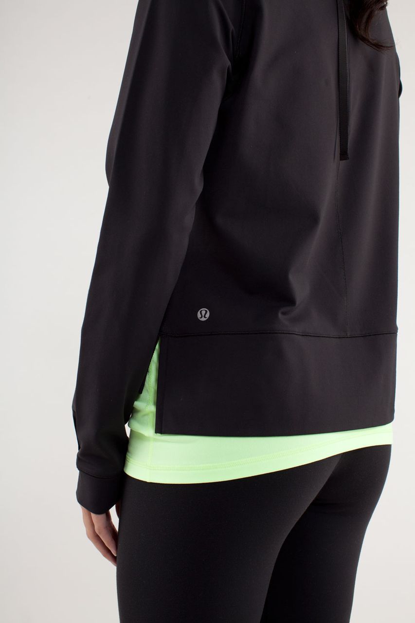 Lululemon Run:  Warm Up Crew - Black