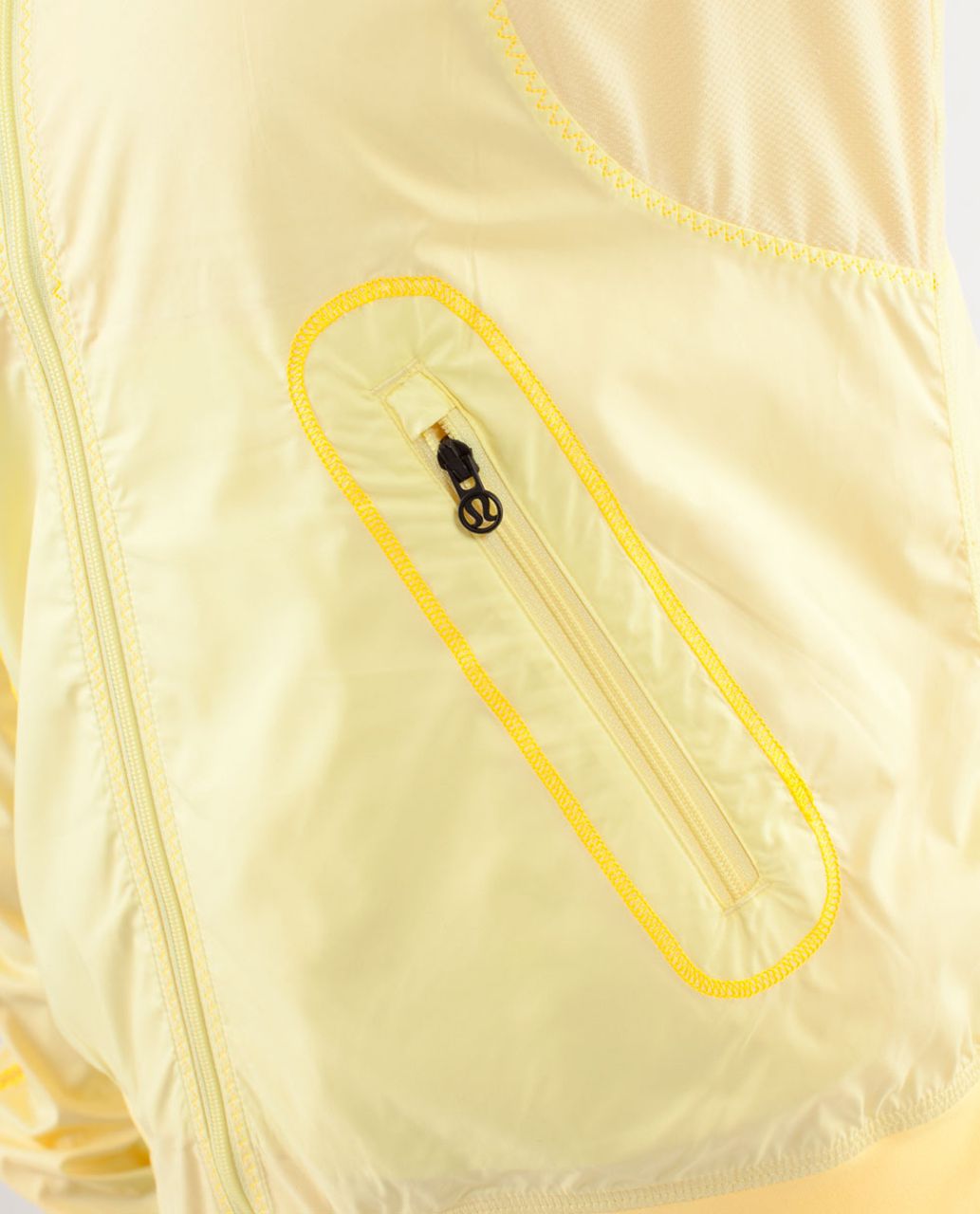 Lululemon Run:  Two To Make It True Jacket - Mellow Lemon / Burning Yellow