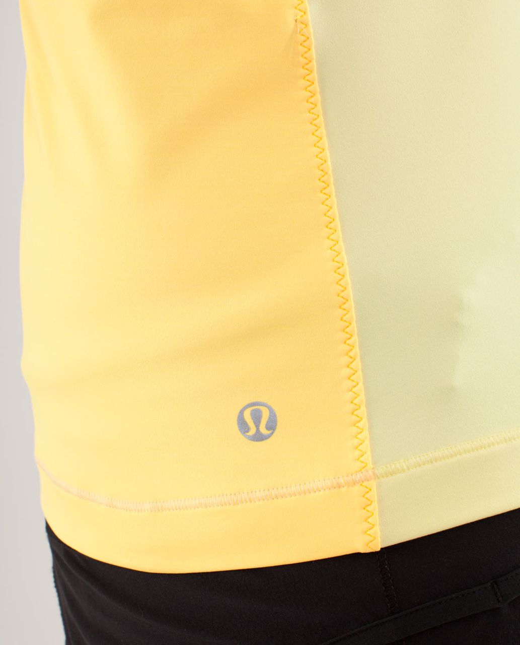 Lululemon Run:  Pace Tank - Mellow Lemon / Burning Yellow / Ocean Stripe Mellow Lemon