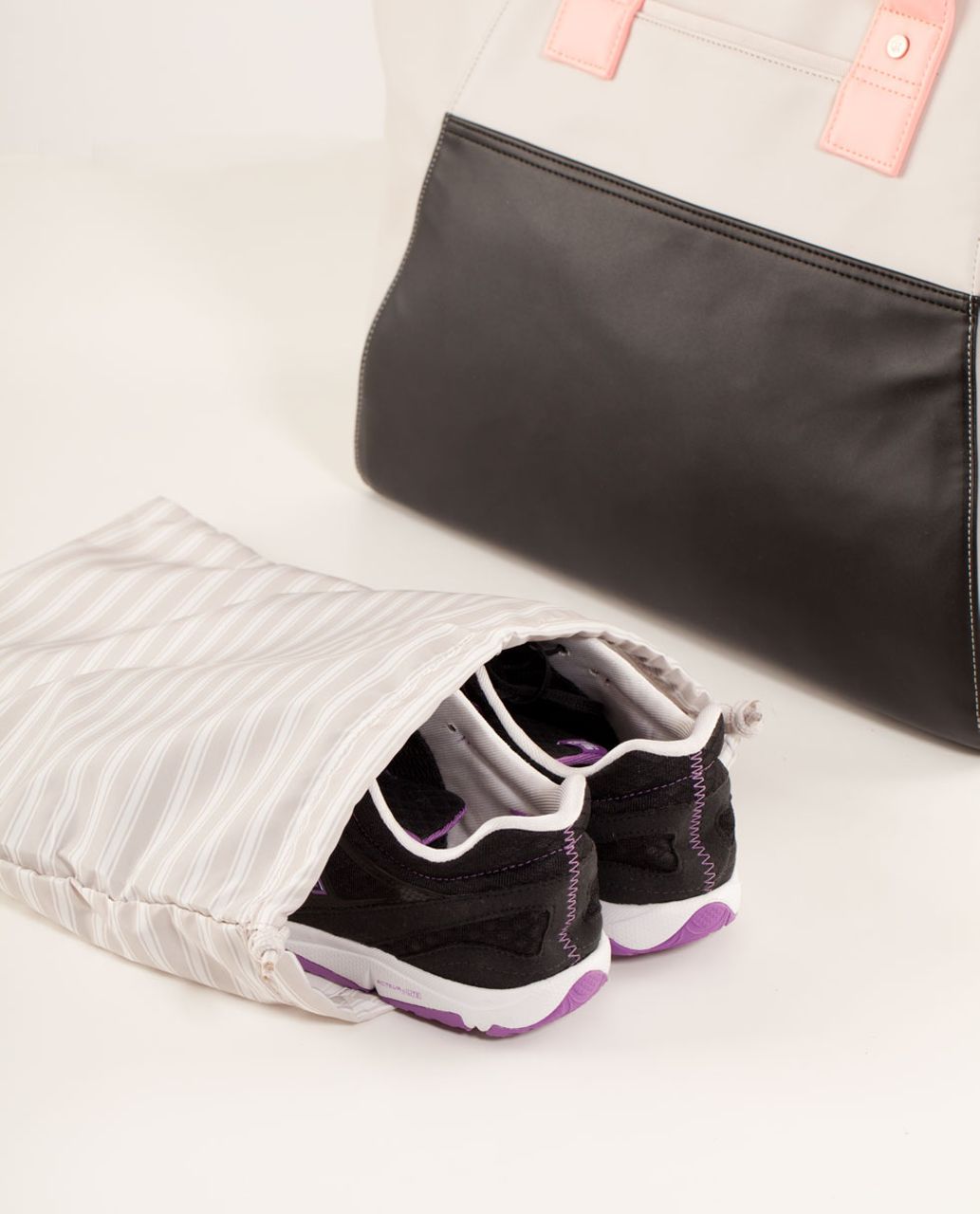 Lululemon Vinyasa To Vino Bag - Dune / Black