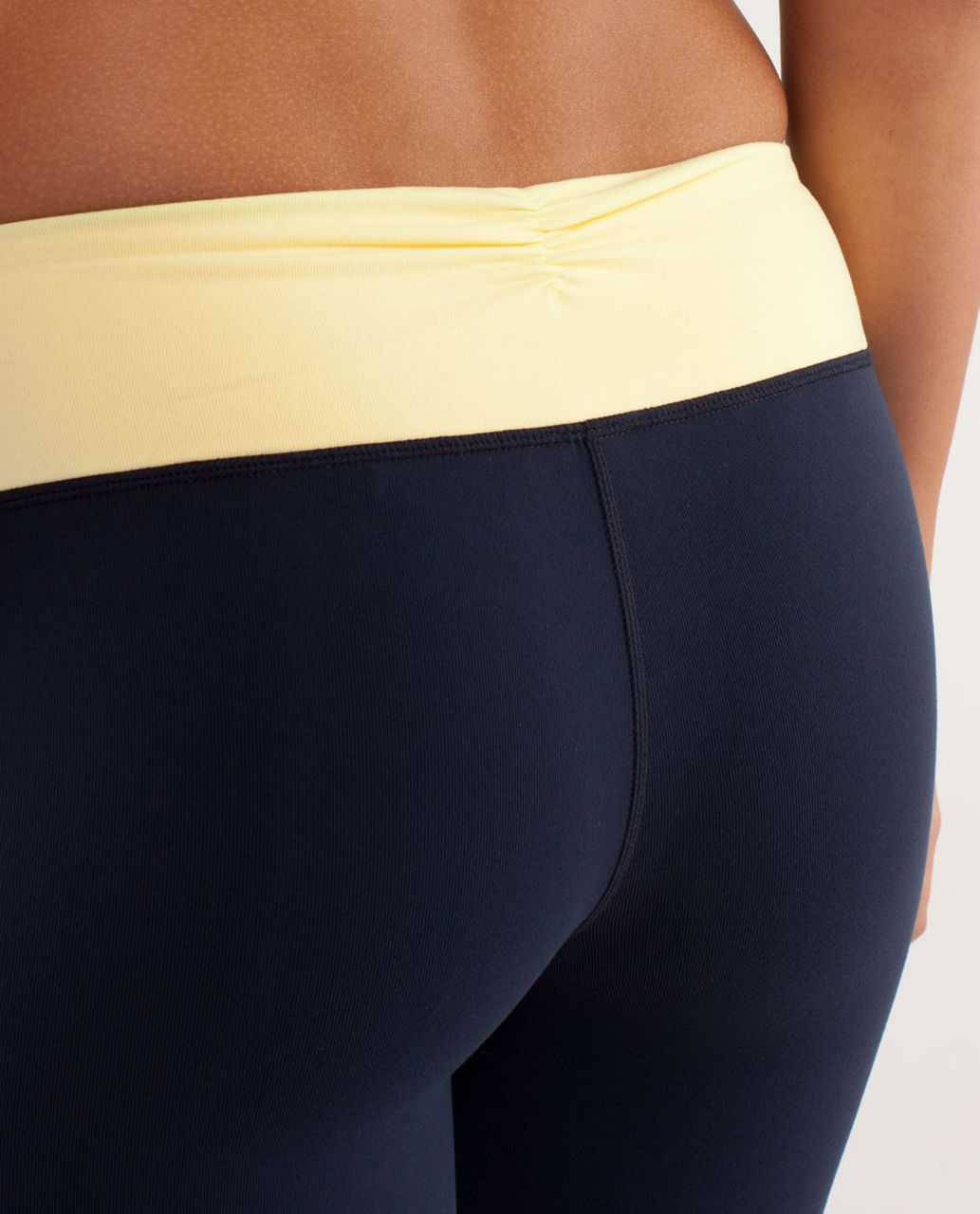 Lululemon Gather & Crow Crop - Inkwell / Mellow Lemon / Burning Yellow