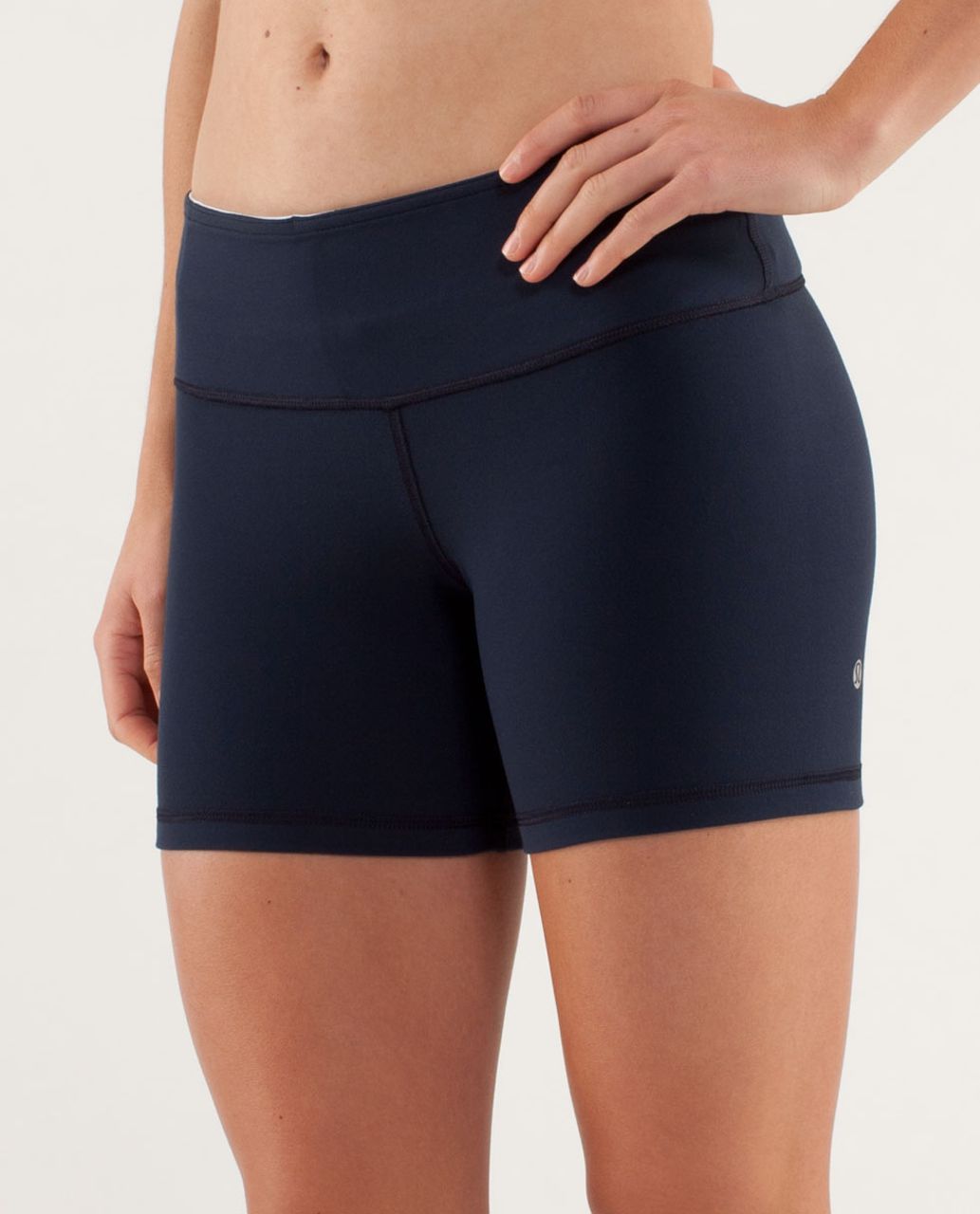 Lululemon Reverse Groove Short (Regular) - Inkwell / White