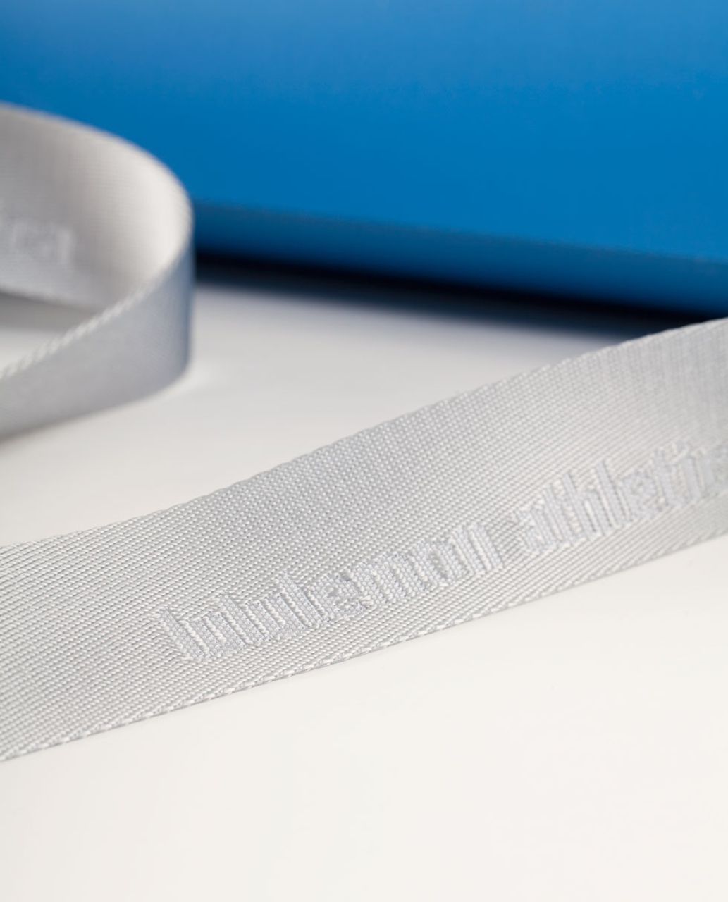 Lululemon Loop It Up Mat Strap - Silver