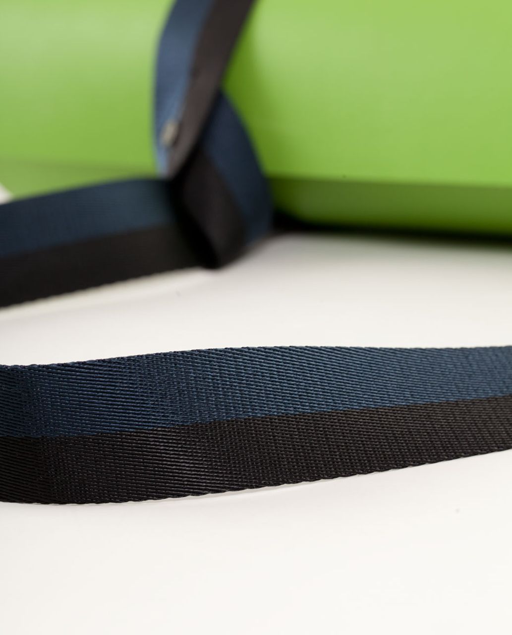 Lululemon Loop It Up Mat Strap - Inkwell