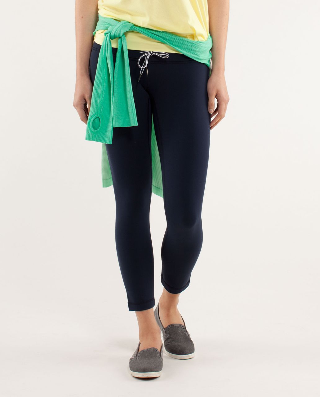 Lululemon Invert Crop - Inkwell / Mellow Lemon